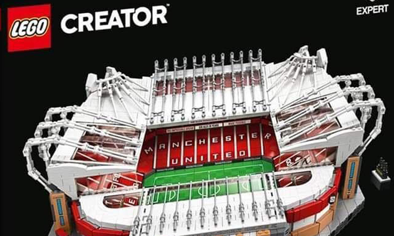 First Look at the LEGO Creator Expert Old Trafford-Manchester United (10272)