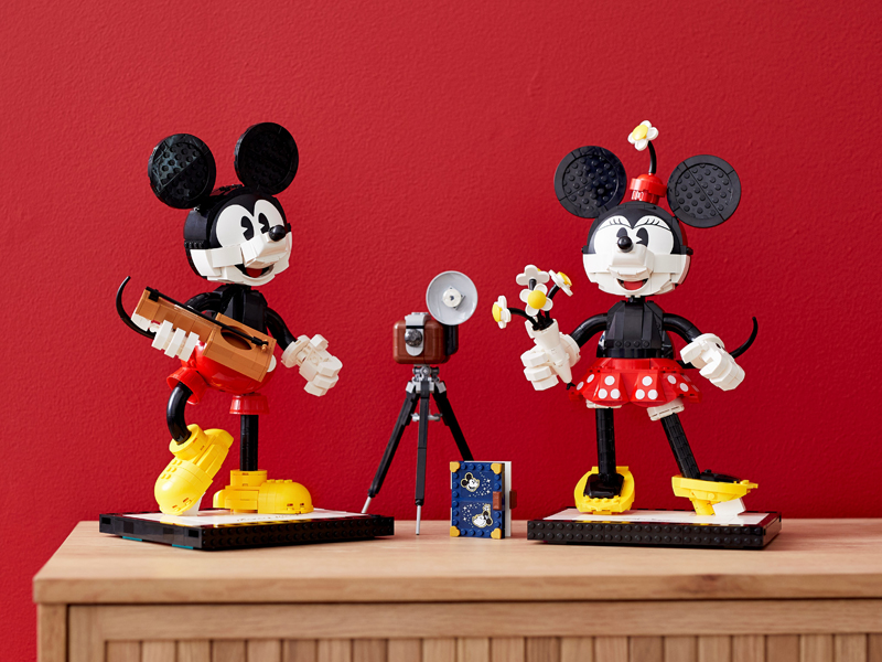 More Details on the LEGO Disney Mickey Mouse and Minnie Mouse Buildable Characters (43179) Released