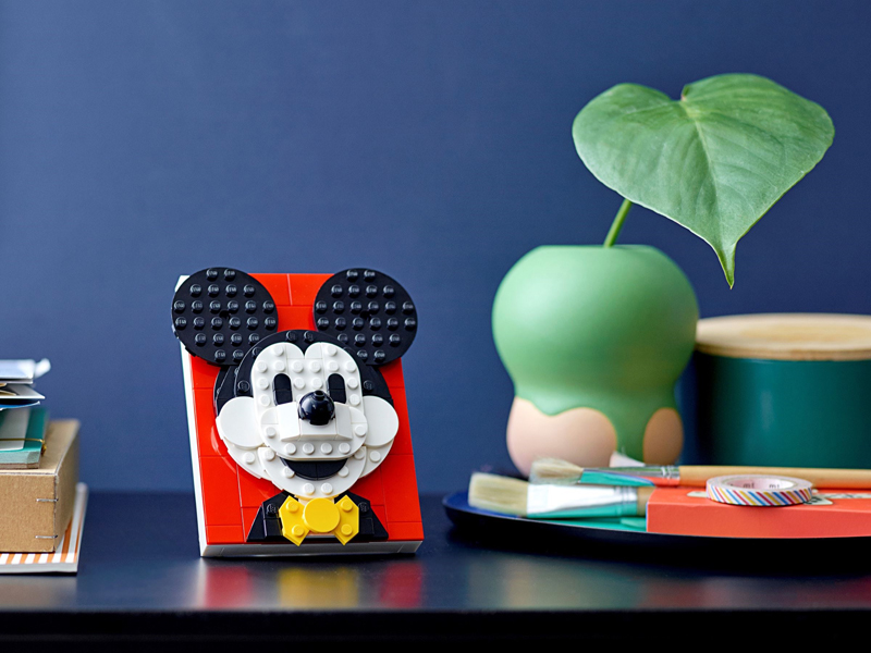 New LEGO Brick Sketches Mickey and Minnie Now Up At LEGO Shop@Home