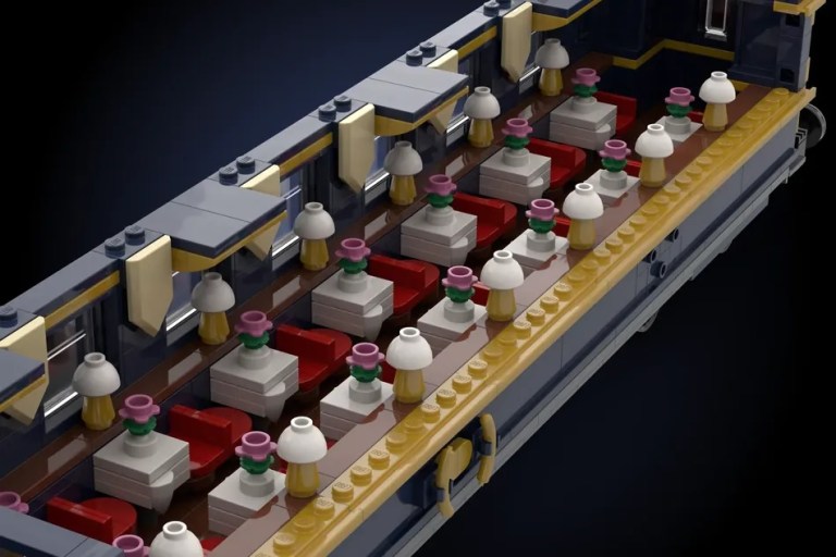 The Orient Express Gets 10-K Support on LEGO Ideas