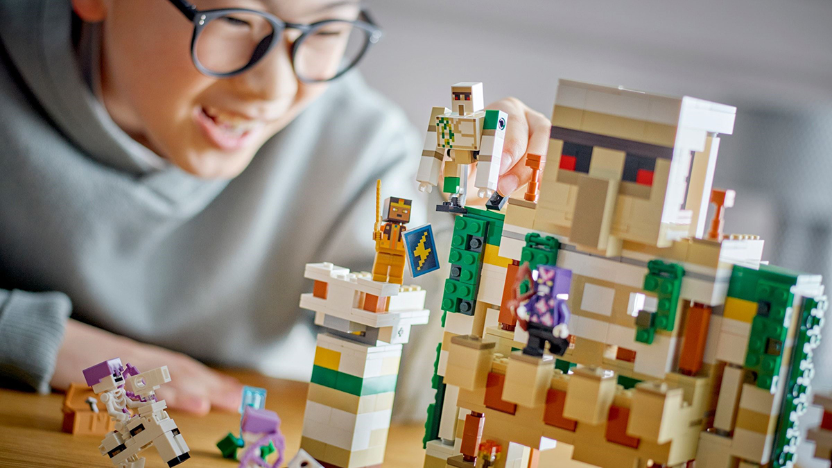 LEGO Minecraft Summer 2023 Collection Now Available for Pre-Order at LEGO.com