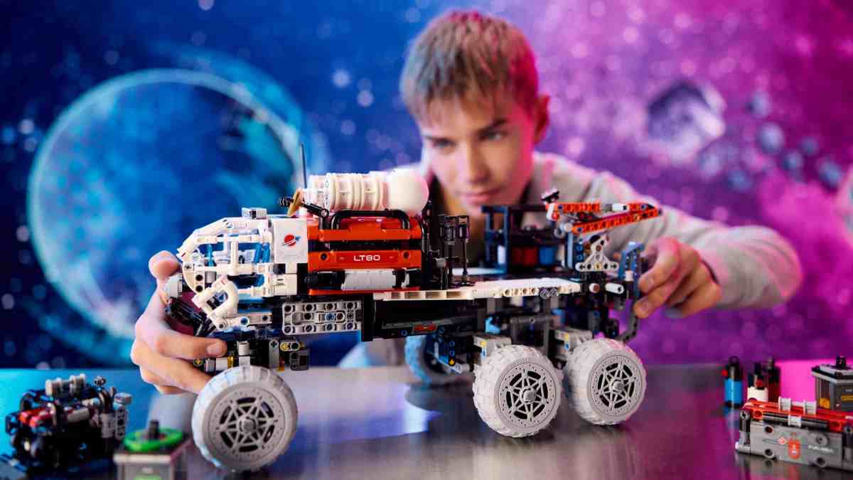 Explore the Future – LEGO Technic Space Sets Slated for March 2024!