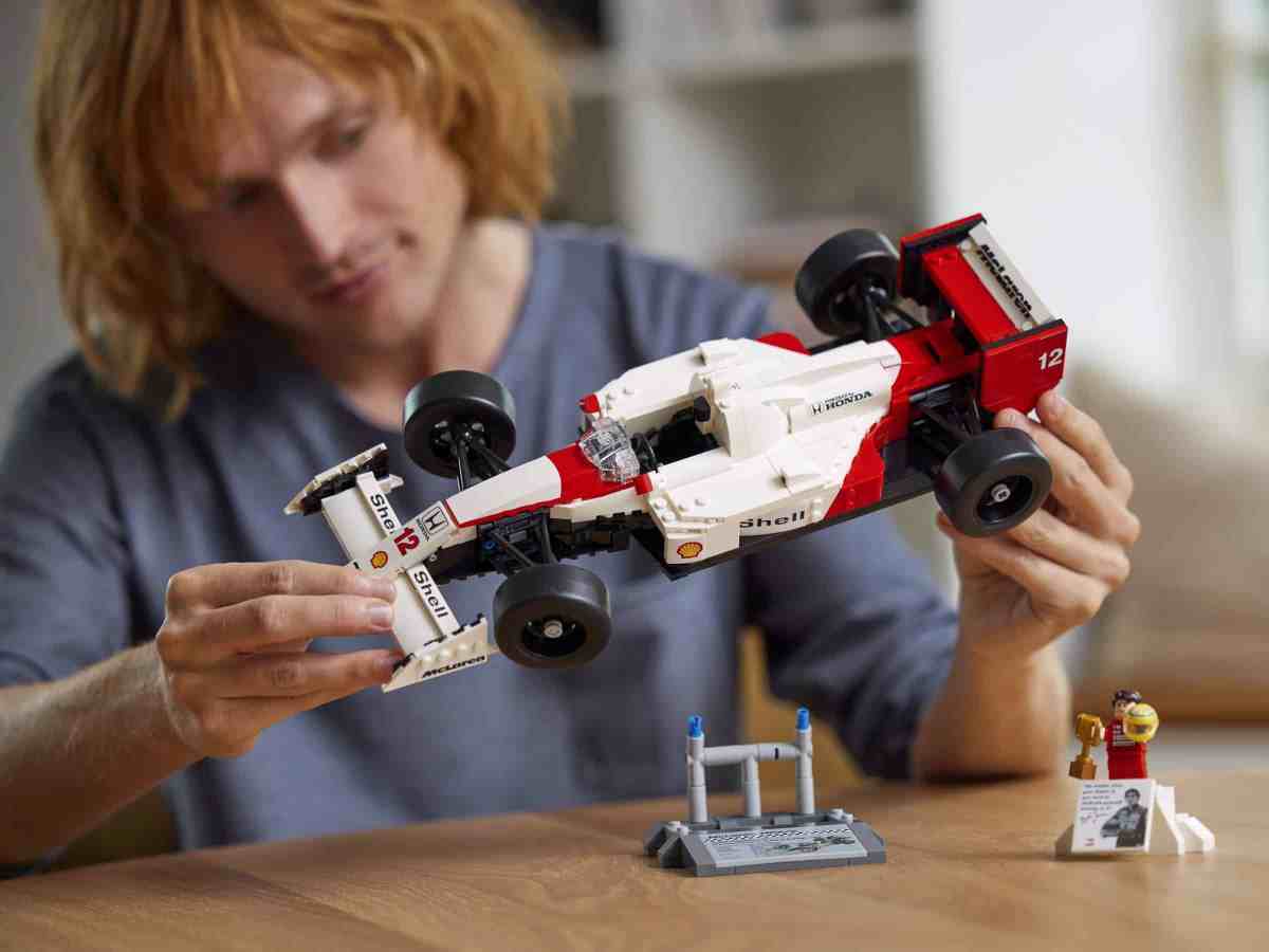 LEGO Technic Kawasaki and McLaren FE revealed! – The Brick Post!
