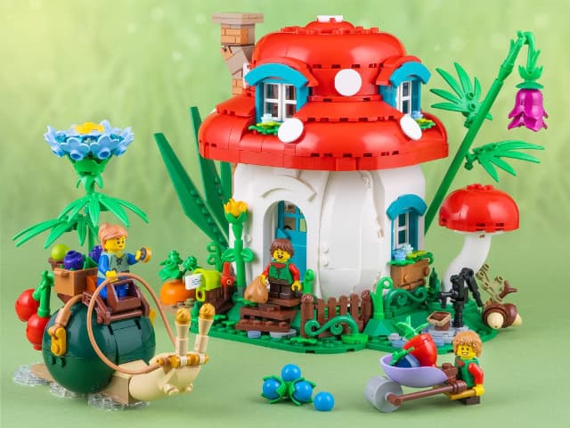lego mushroom house